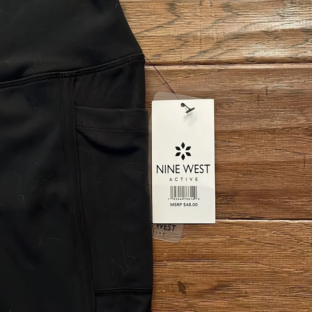 Nine West athletic shorts - Picture 2 of 6